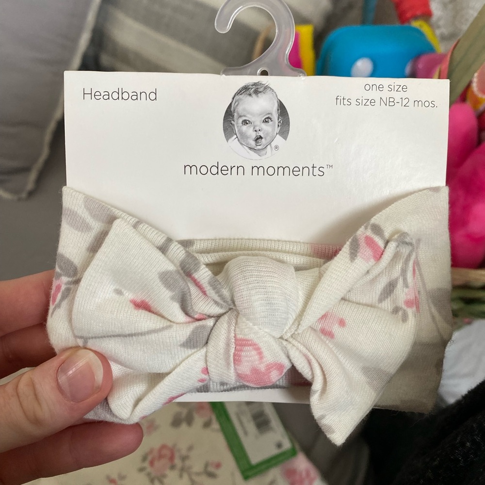 Baby girl matching bow and onesie set